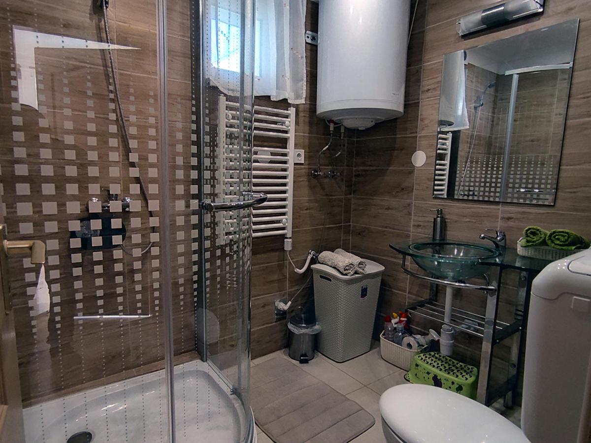 White Stone Apartman Hajduszoboszlo Bagian luar foto