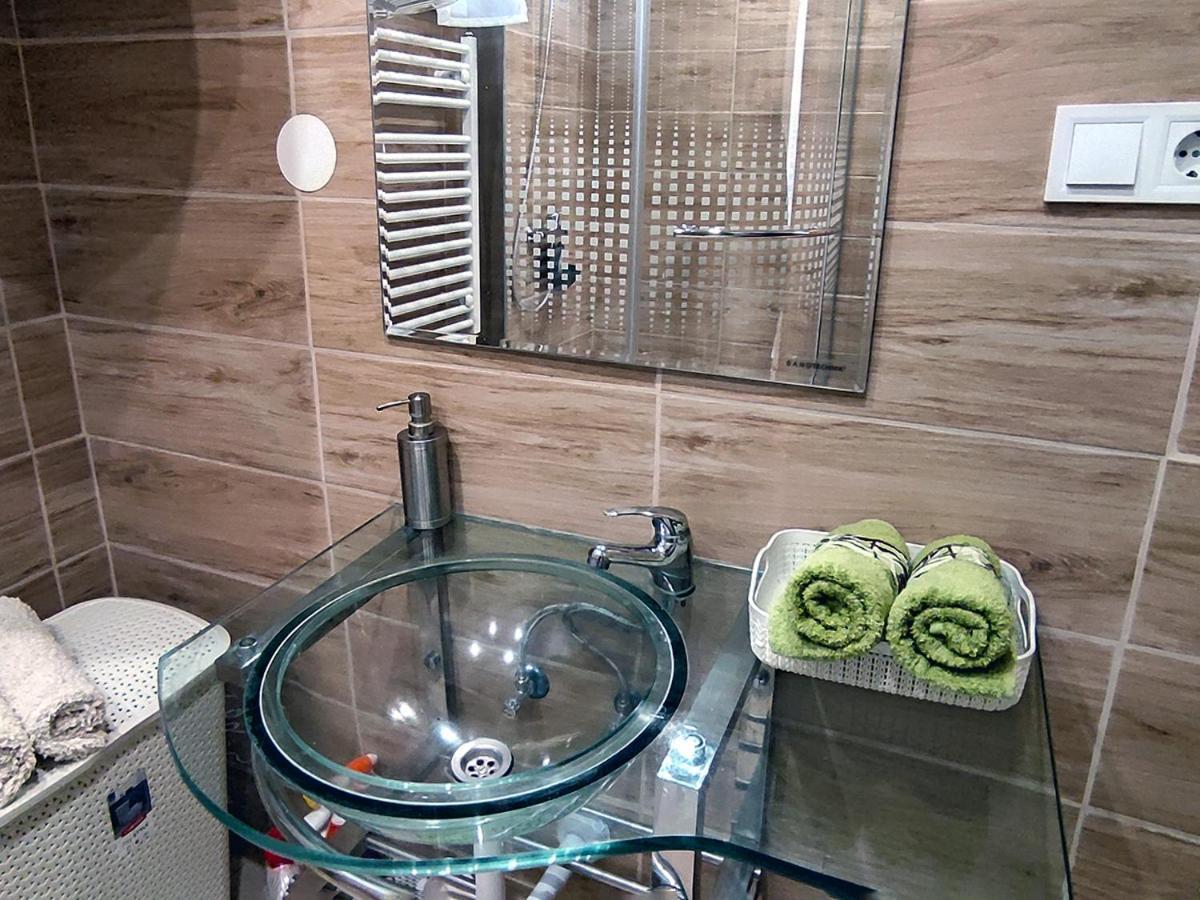 White Stone Apartman Hajduszoboszlo Bagian luar foto