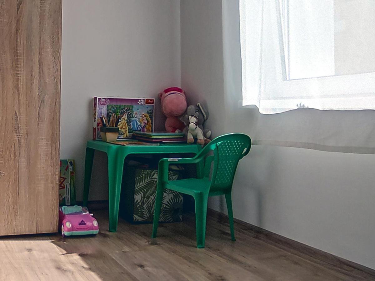 White Stone Apartman Hajduszoboszlo Bagian luar foto
