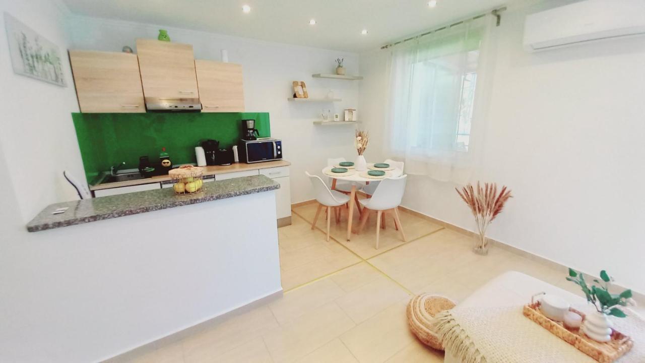 White Stone Apartman Hajduszoboszlo Bagian luar foto