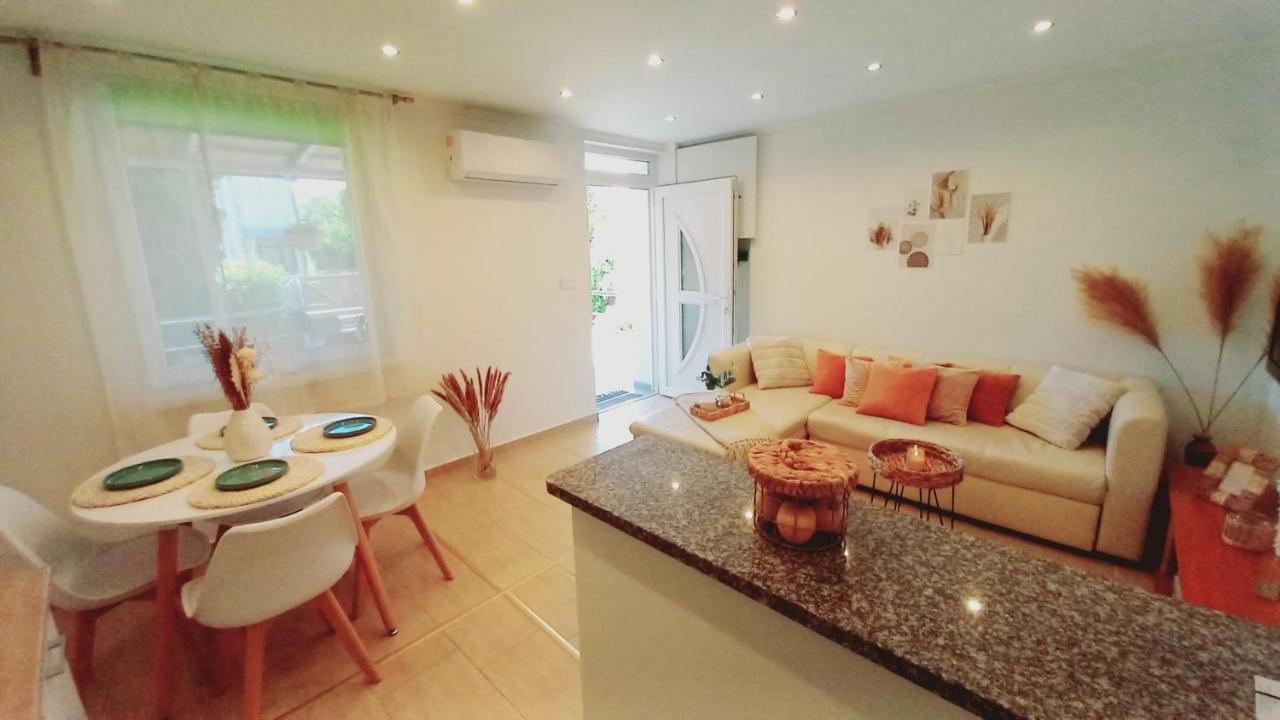 White Stone Apartman Hajduszoboszlo Bagian luar foto
