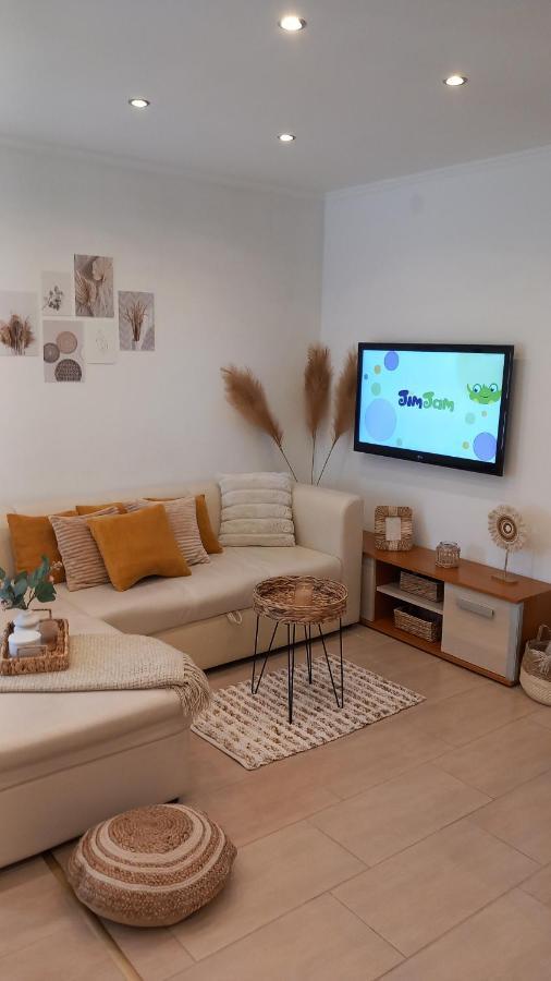 White Stone Apartman Hajduszoboszlo Bagian luar foto