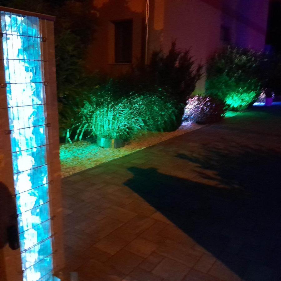 White Stone Apartman Hajduszoboszlo Bagian luar foto