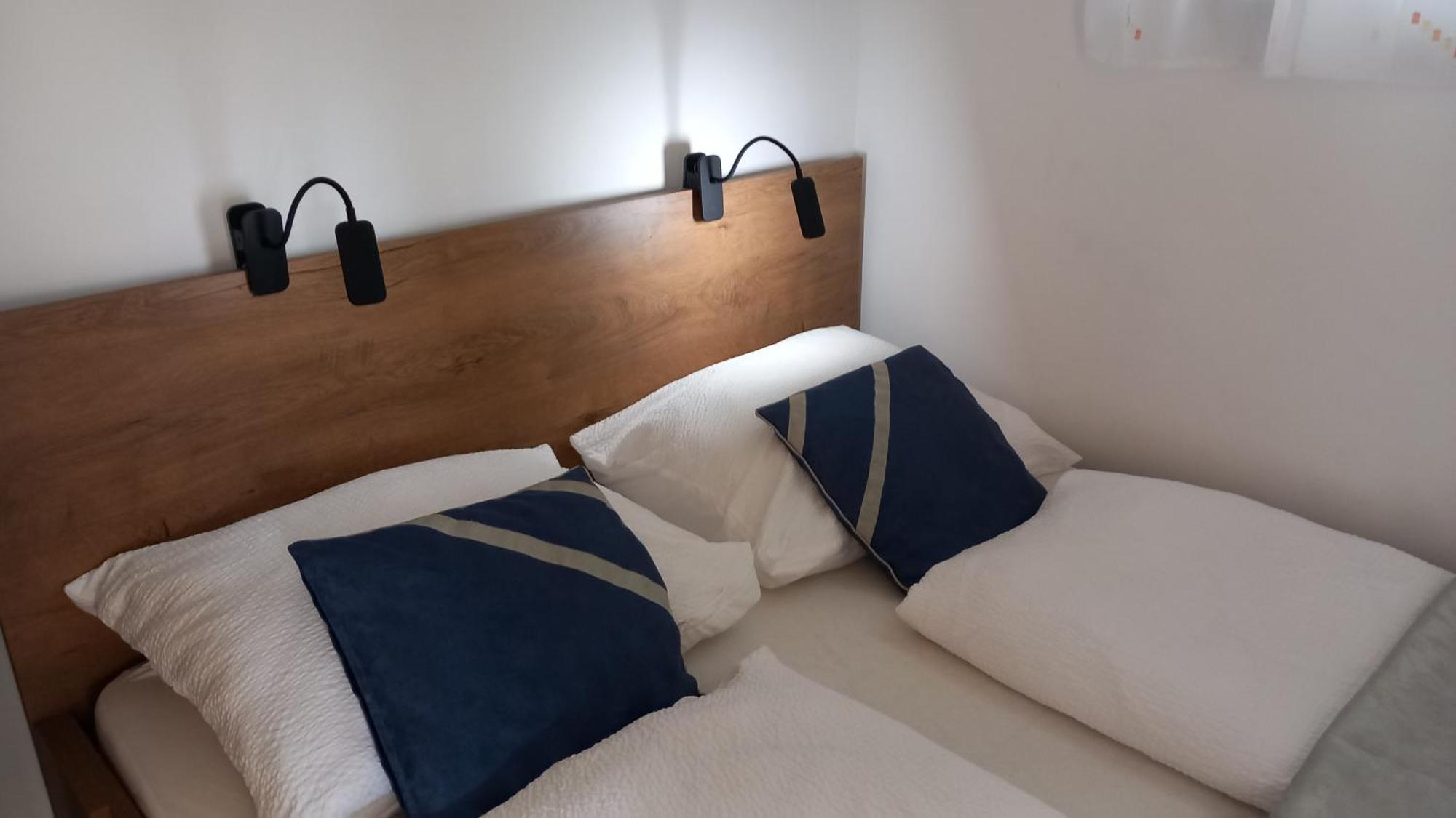 White Stone Apartman Hajduszoboszlo Bagian luar foto